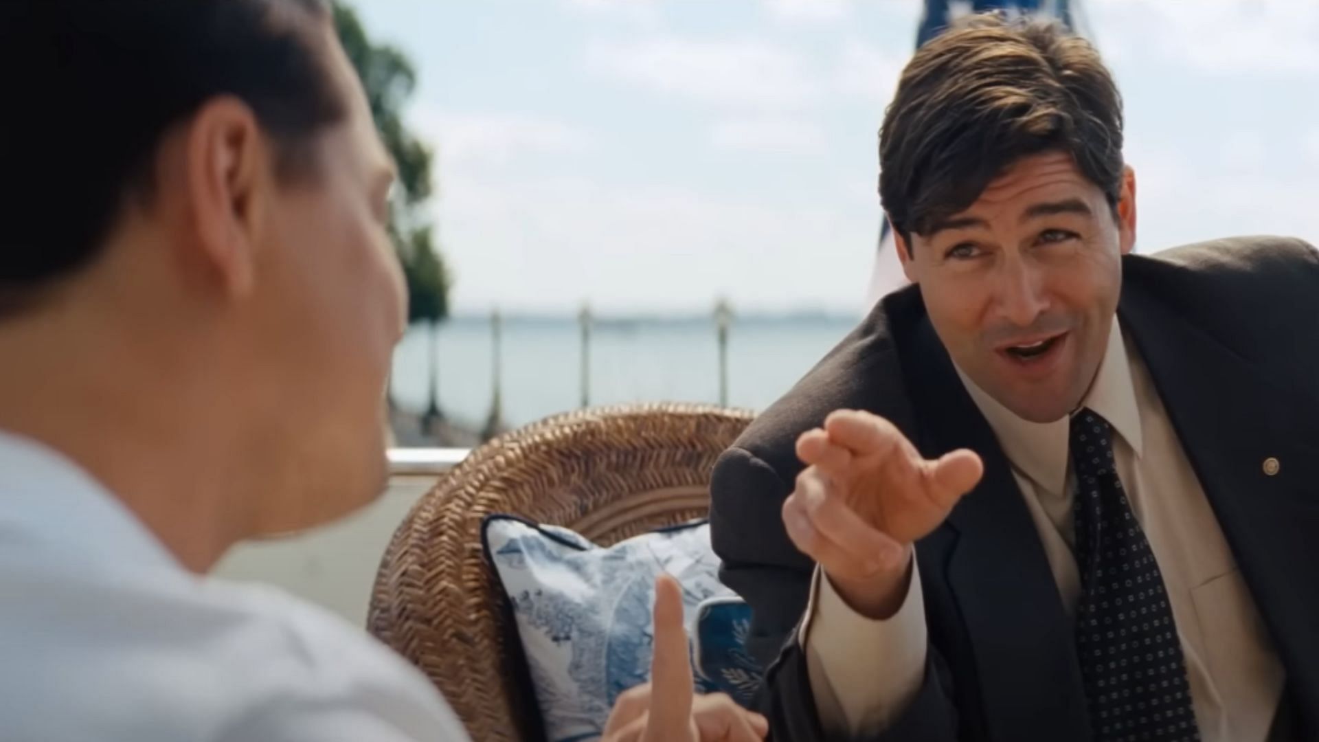 Chandler plays FBI Agent Denham (Image via YouTube/Paramount Pictures)